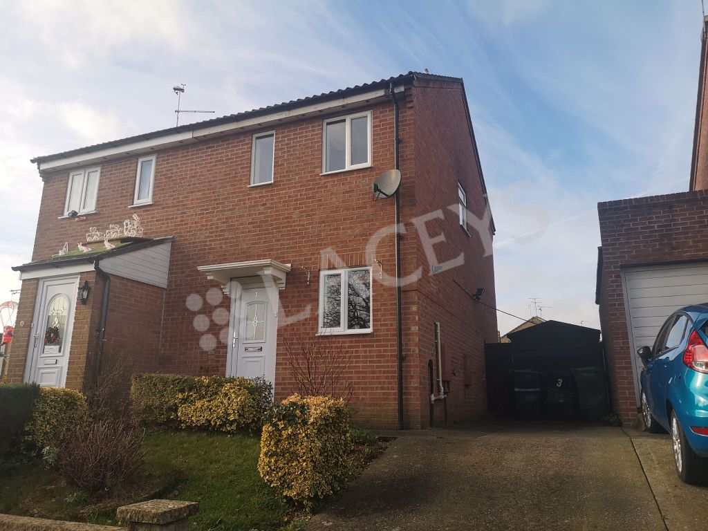 Property photo 1 of 9 Photo 4