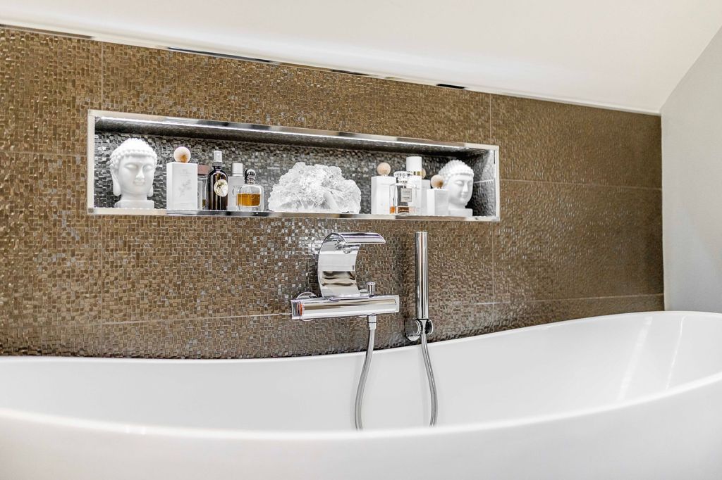 Additional image 24 of 2 bed detached house for saleHolton Road, Halesworth IP19