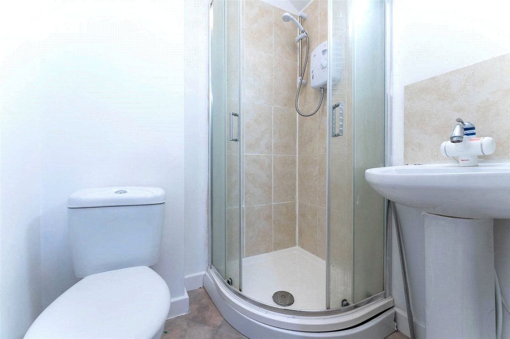 Property photo 2 of 5 Bathroom
