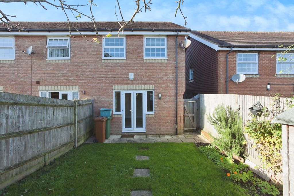 Property photo 3 of 12 Photo