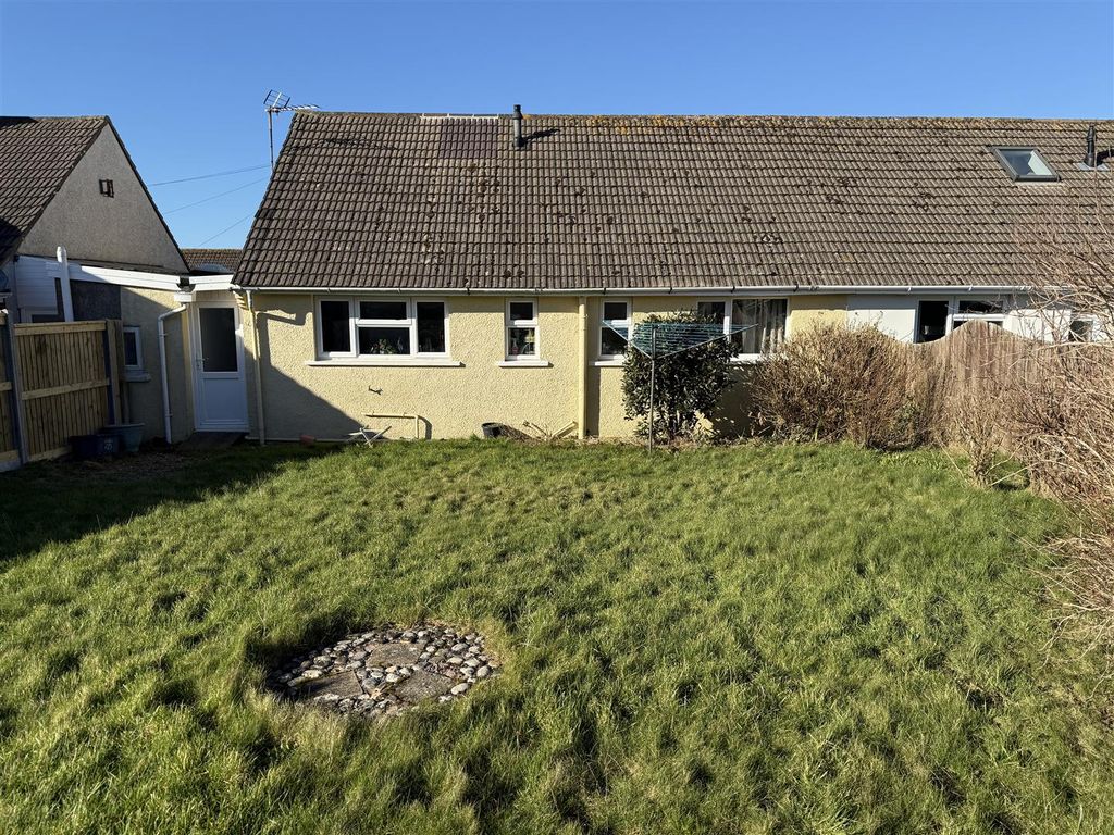 Property photo 3 of 18