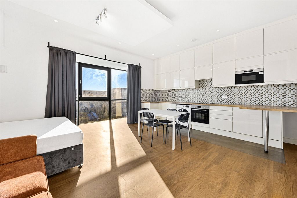 Property photo 1 of 11 Picture No. 04