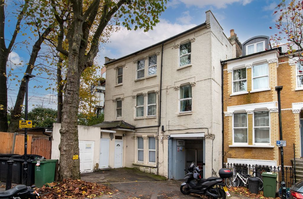 Property photo 1 of 50