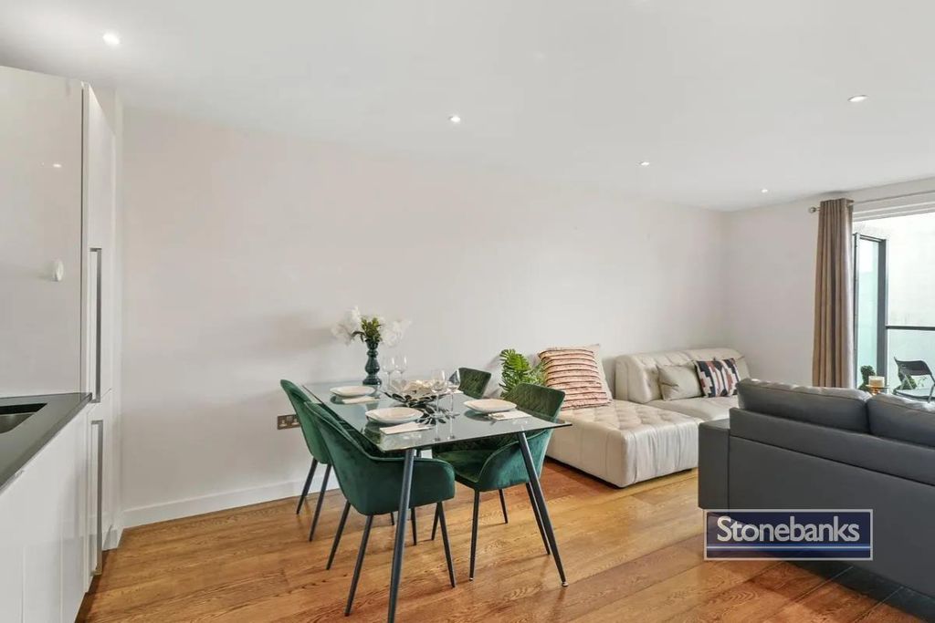 Property photo 2 of 7 2.Png