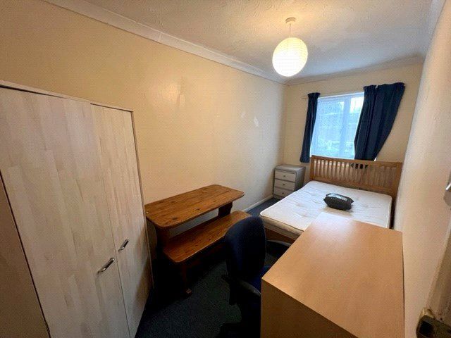 Property photo 3 of 12 Bedroom