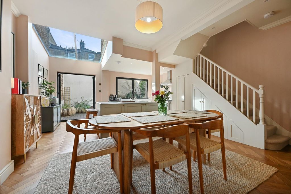 Property photo 1 of 11 Fbl - 29 Abdale Road - 12 (1).Jpg