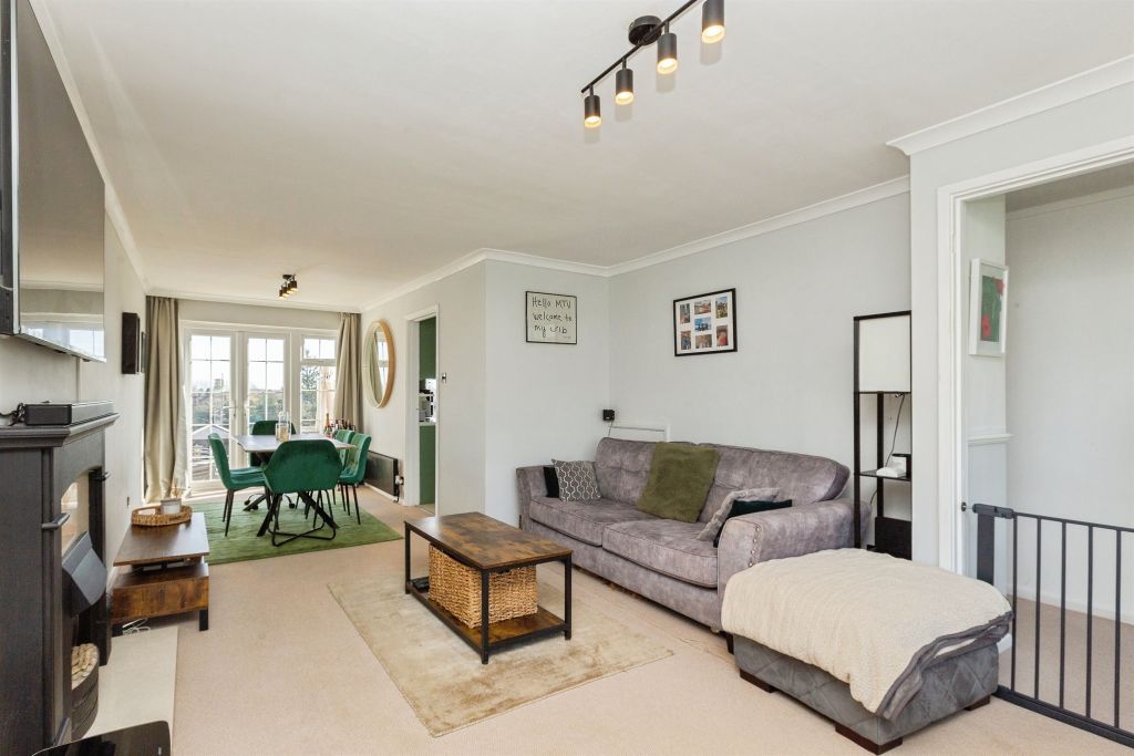 Property photo 3 of 14