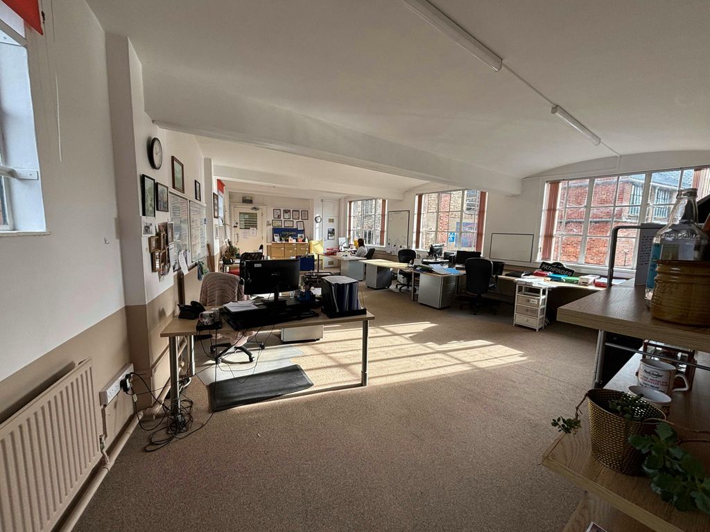 Property photo 2 of 3 M3 Int 1.Jpg