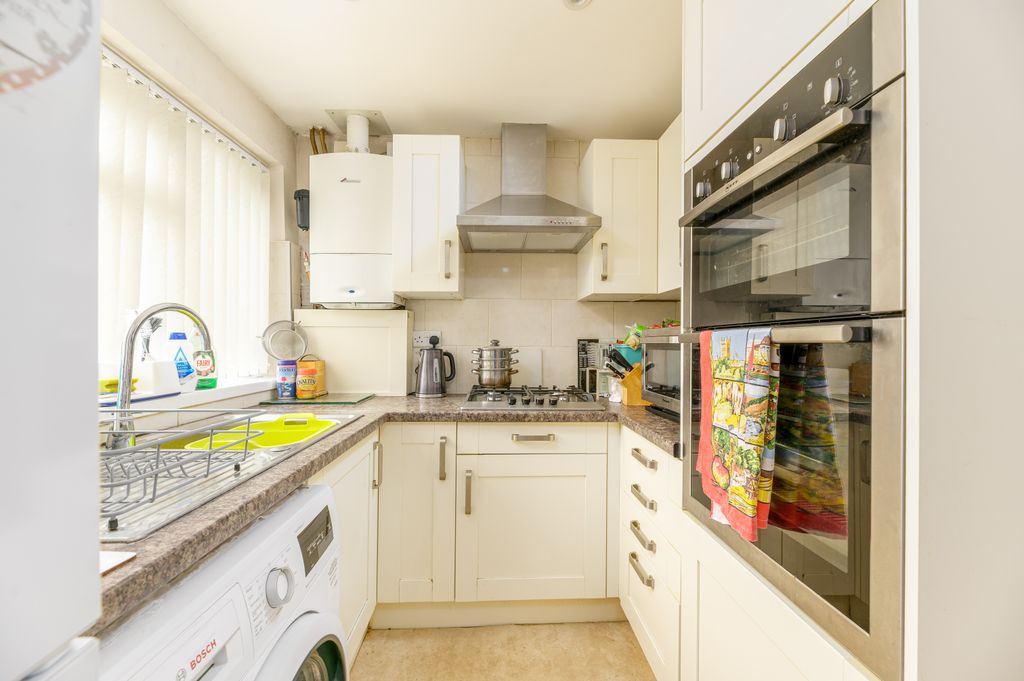 Property photo 2 of 30 14