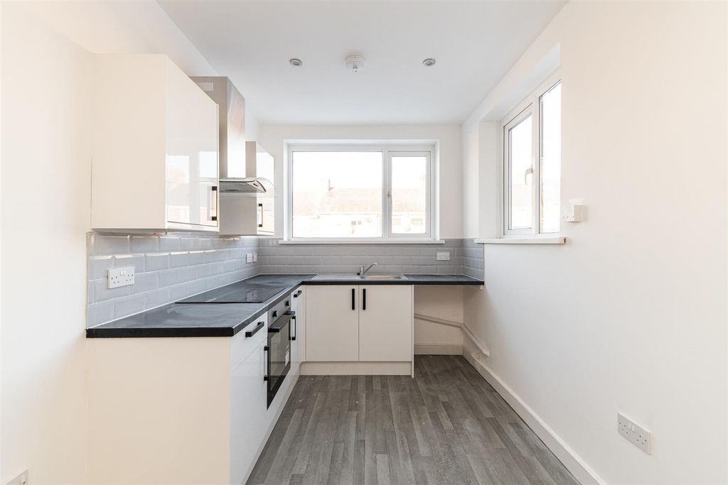 Property photo 1 of 15 Fee0173c-76Ea-4131-9Eee-F635De8Bcefe.Jpeg