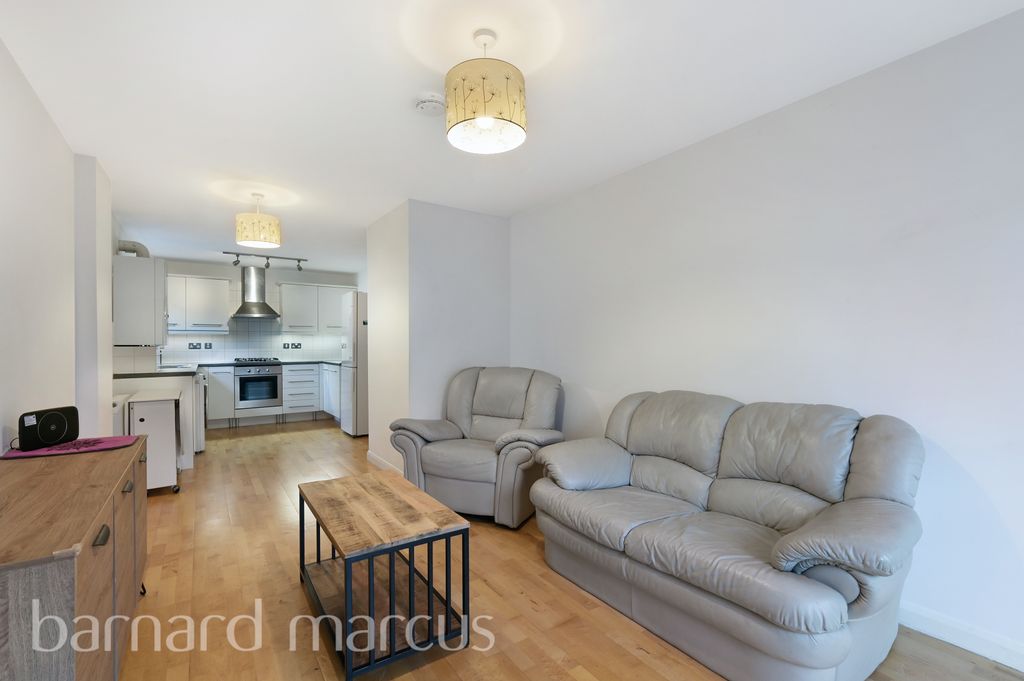 Property photo 2 of 16 Reception Room
