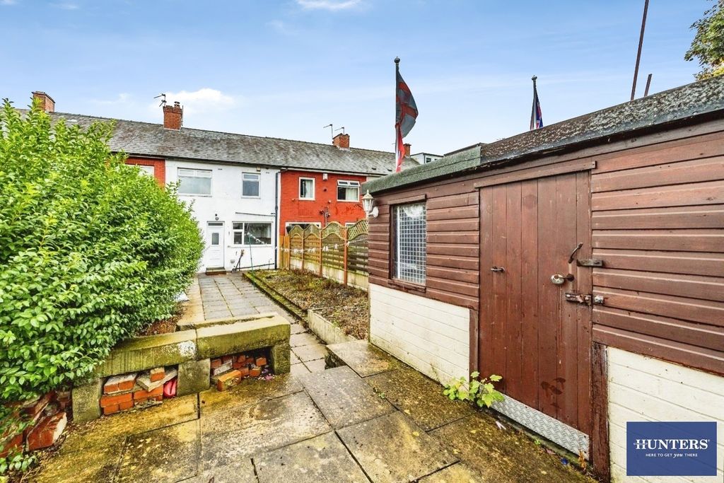 Property photo 3 of 25 Pbox-Img.Jpg