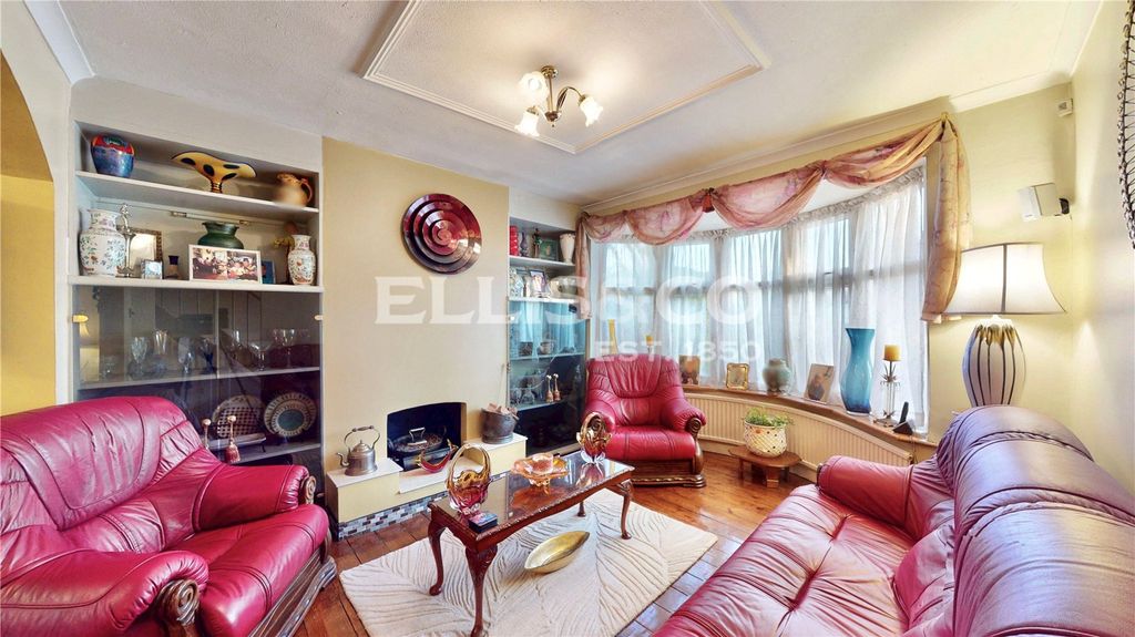 Property photo 2 of 26 Picture No. 17