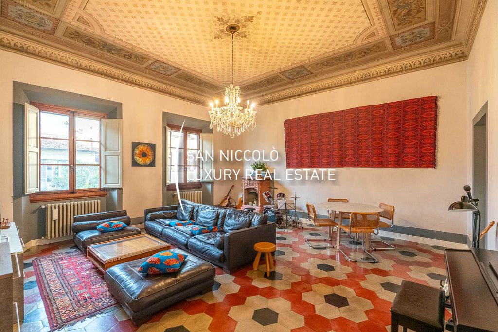 Property photo 1 of 39