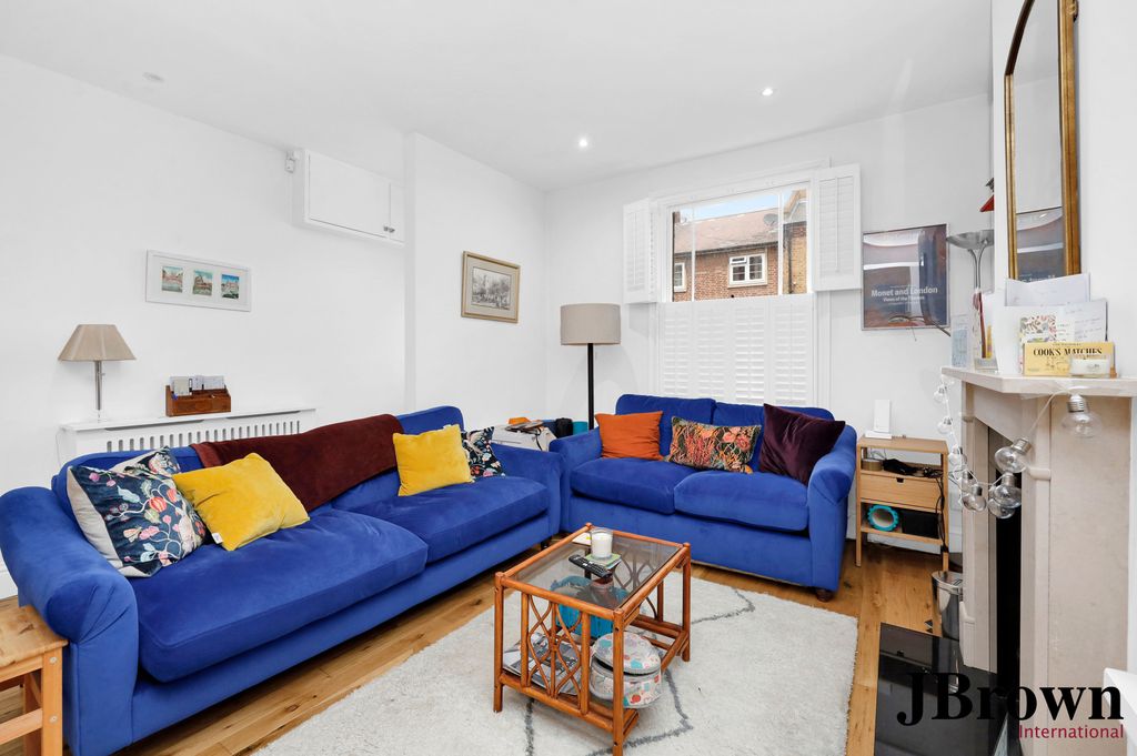 Property photo 3 of 15