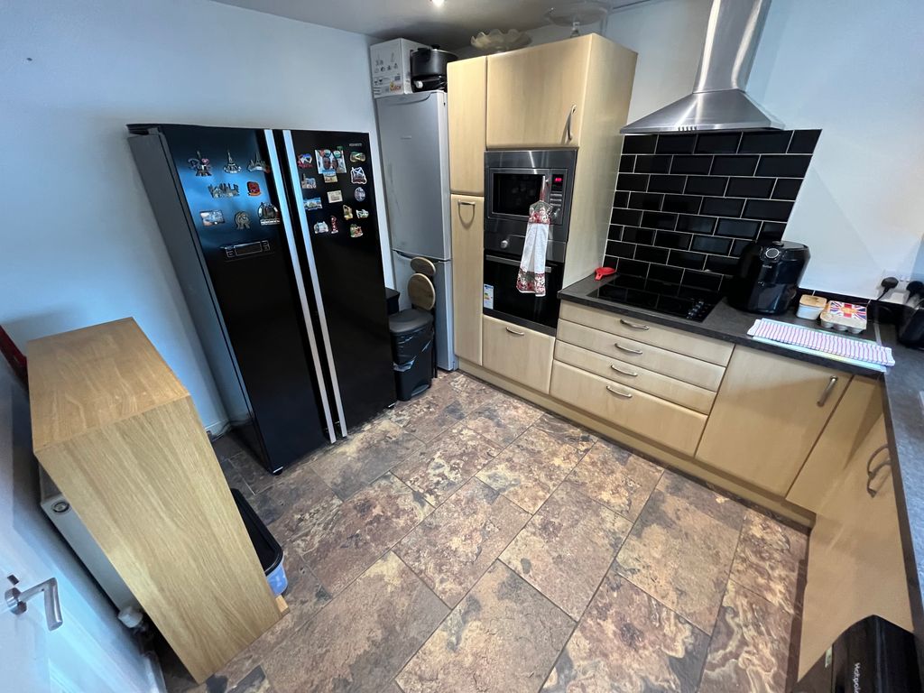 Property photo 3 of 14 Image