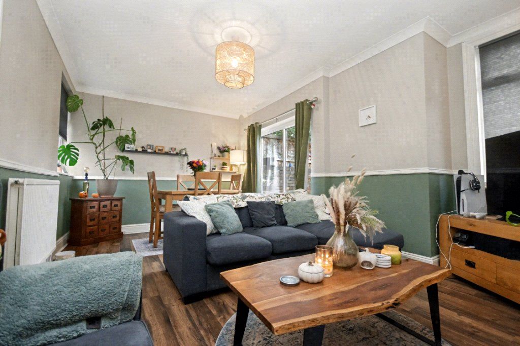 Property photo 3 of 17 Picture No. 11