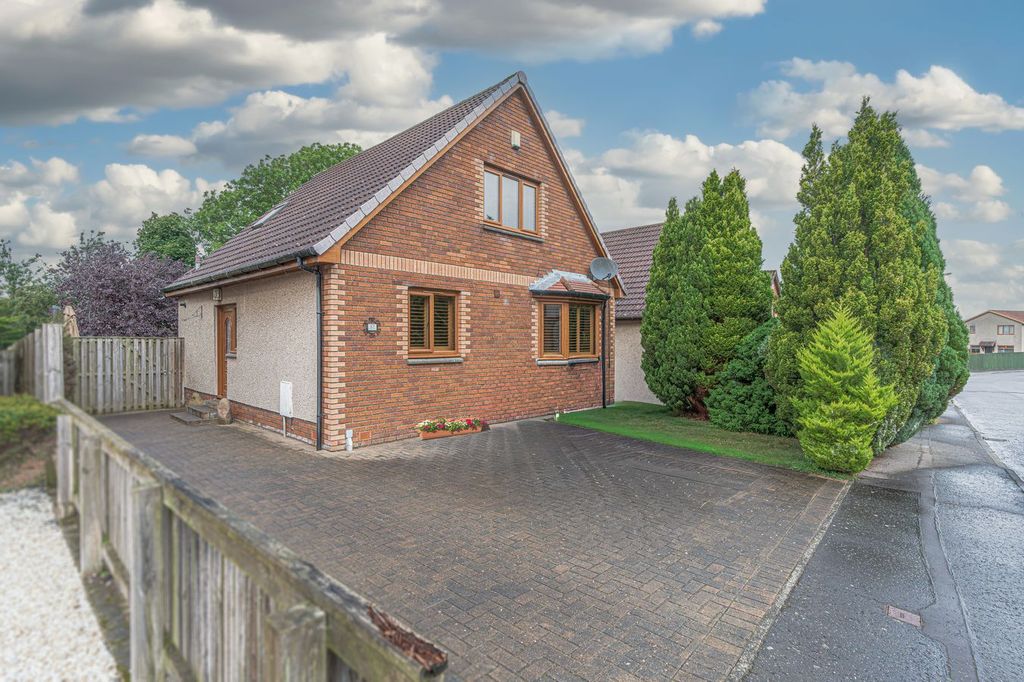 Property photo 1 of 24