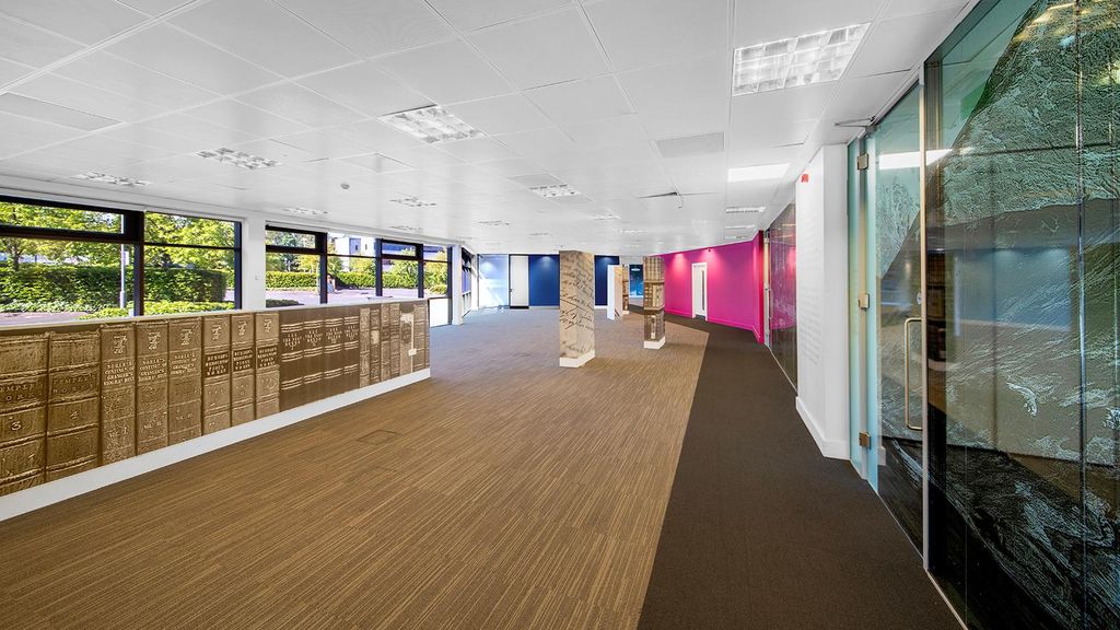 Property photo 3 of 9