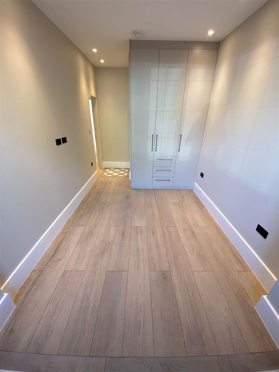 Property photo 2 of 7 2