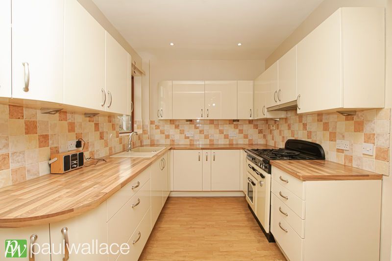 Property photo 3 of 22 Kitchen