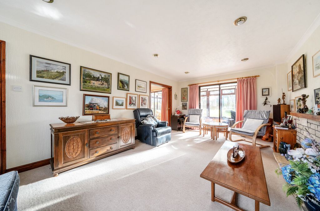 Property photo 3 of 23 Living Room