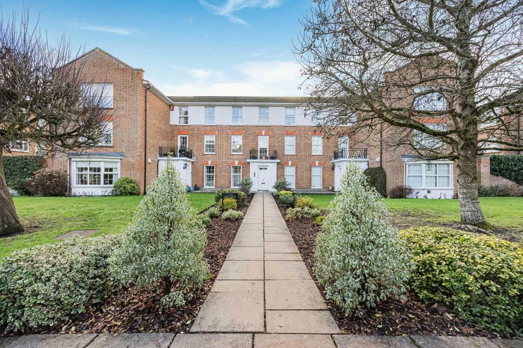 Property photo 1 of 25 Front