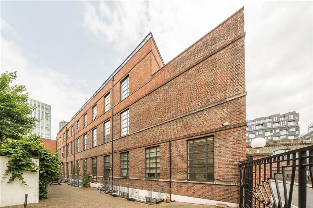 Property photo 1 of 1