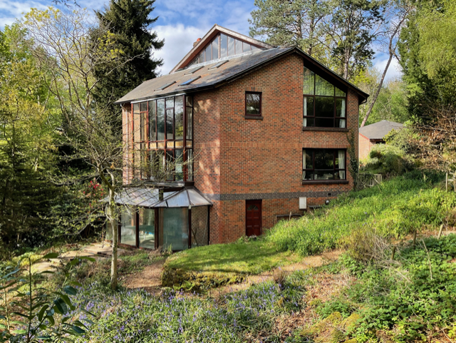 Property photo 1 of 28