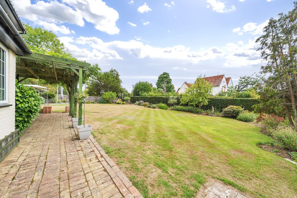 Property photo 3 of 13