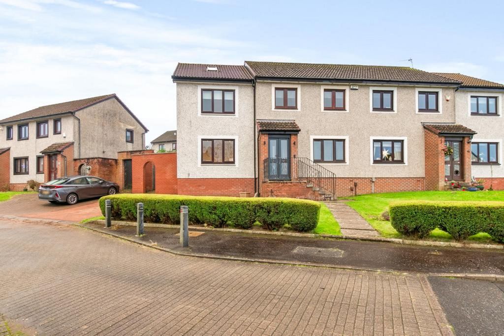 Property photo 1 of 32