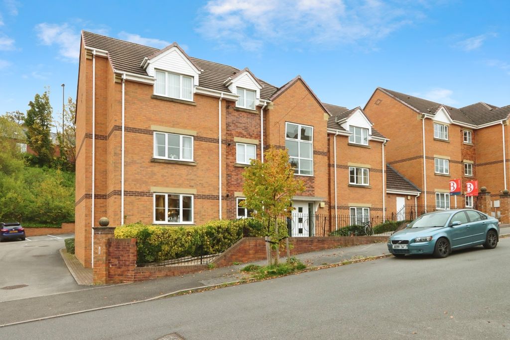 Property photo 1 of 17 Front