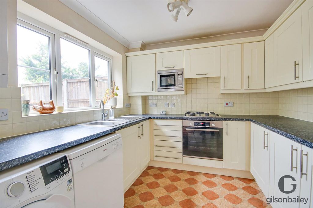 Property photo 2 of 11 Img_1583-Img_1585-2.Jpg