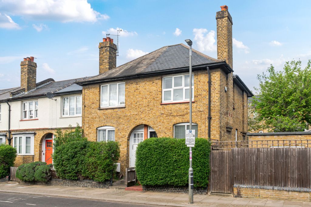 Property photo 1 of 18 1447452-3-69E573B...