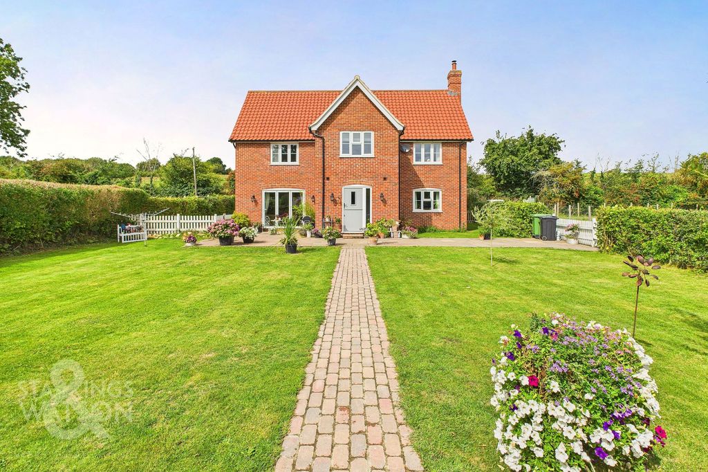Property photo 1 of 34