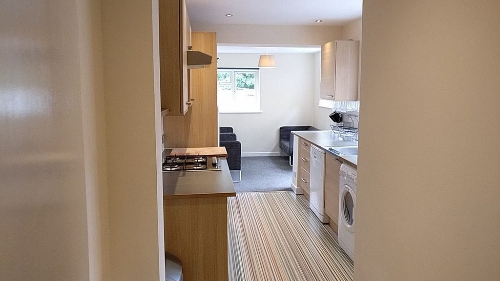 Property photo 3 of 5