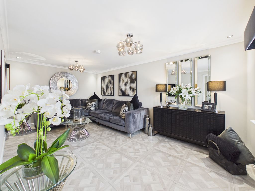 Property photo 2 of 30