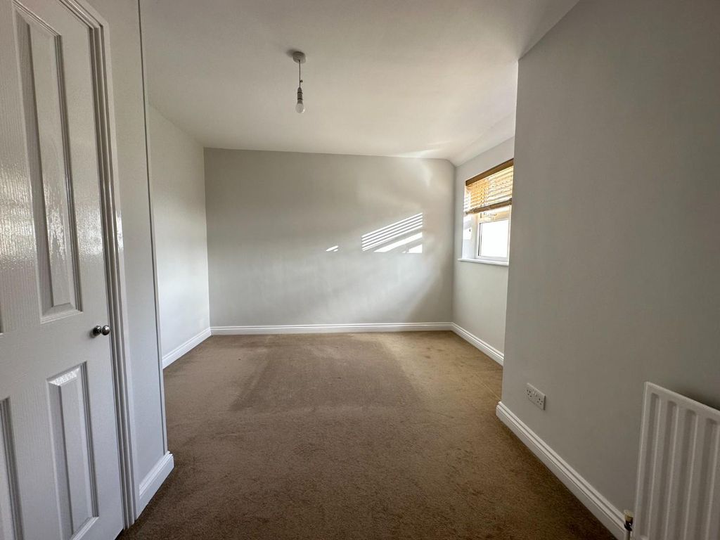 Property photo 3 of 6 Img_4960.Jpg