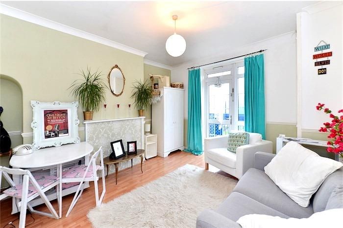 Property photo 2 of 8 34-Trinidad-House1-700 - Copy.Jpg