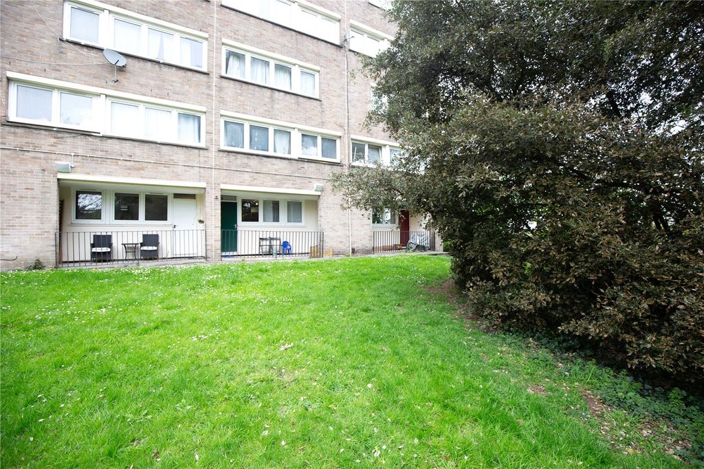 Property photo 3 of 20 Picture No. 03