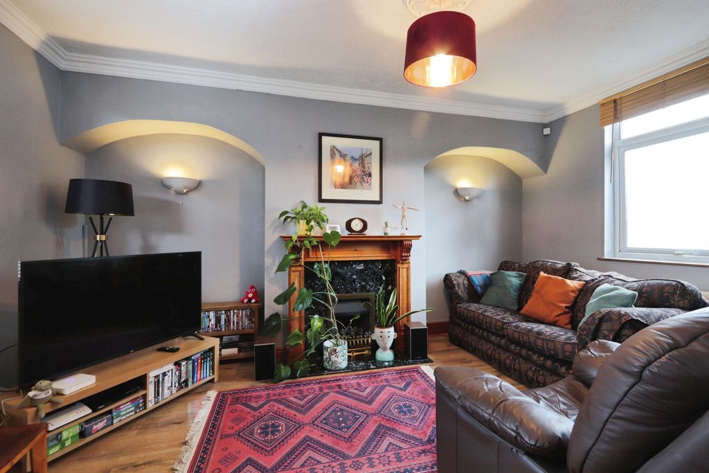 Property photo 3 of 20 Img_4387