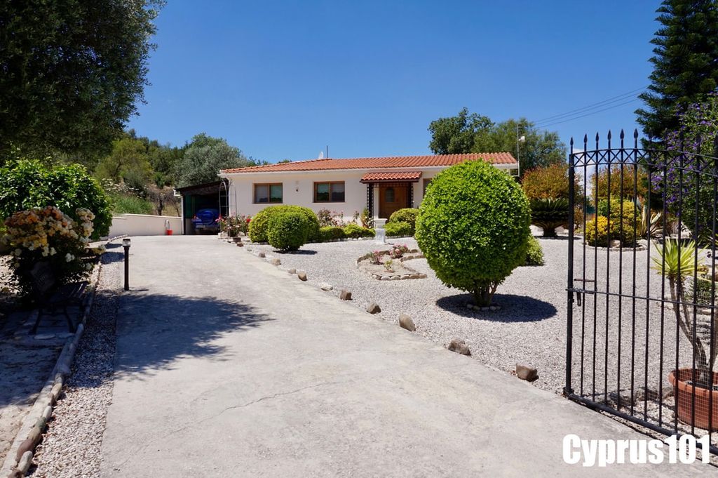 Property photo 1 of 33
