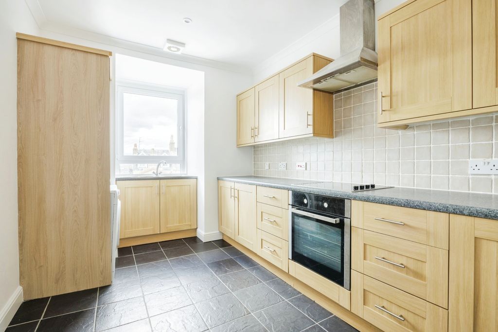 Property photo 2 of 19 Kitchen