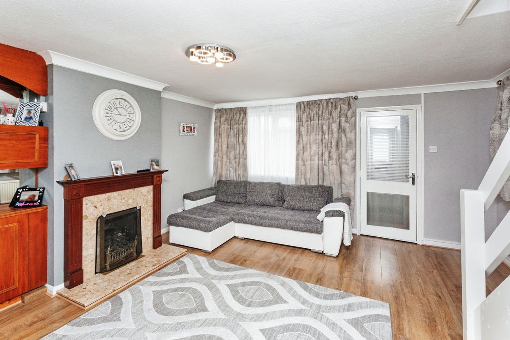 Property photo 2 of 15 Photography