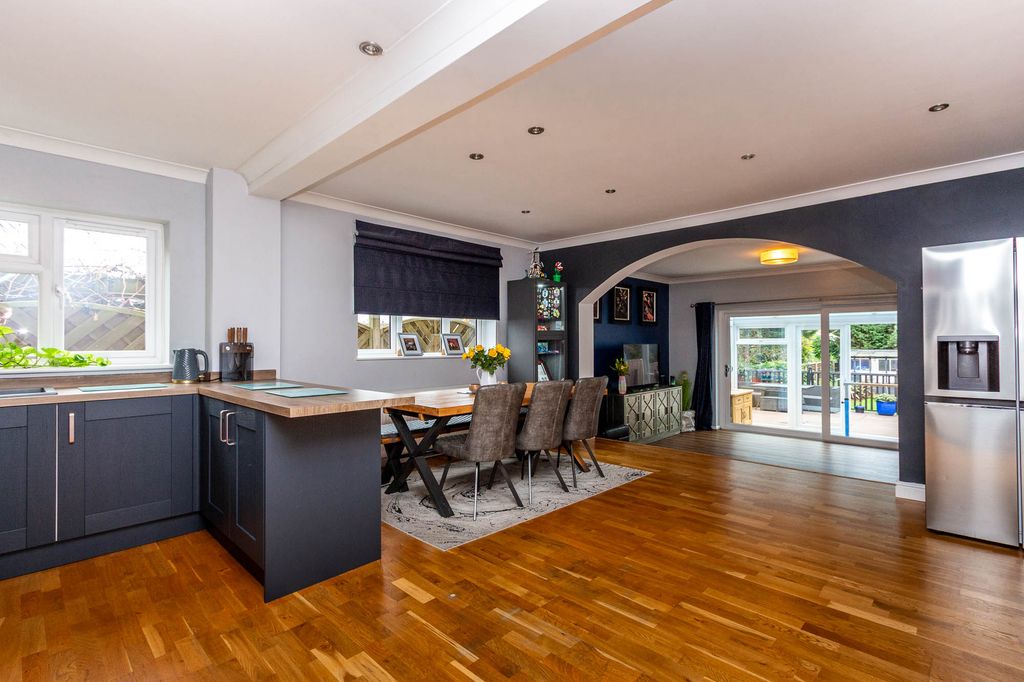 Property photo 3 of 16 Kitchen/Dining/Lounge