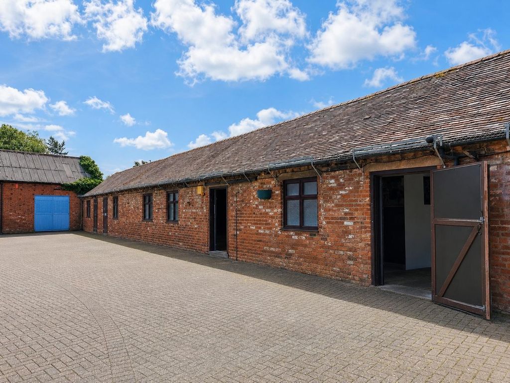 Property photo 1 of 1