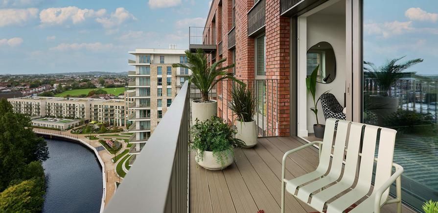 Property photo 2 of 8 Balcony
