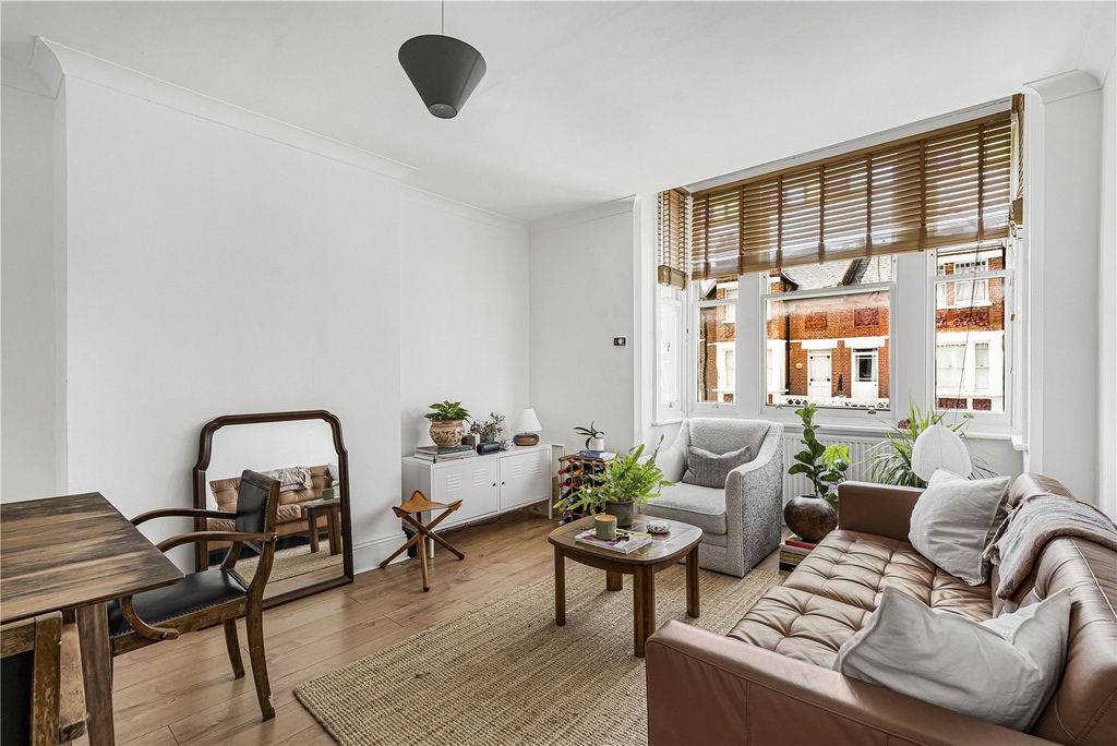 Property photo 1 of 16 Reception Room