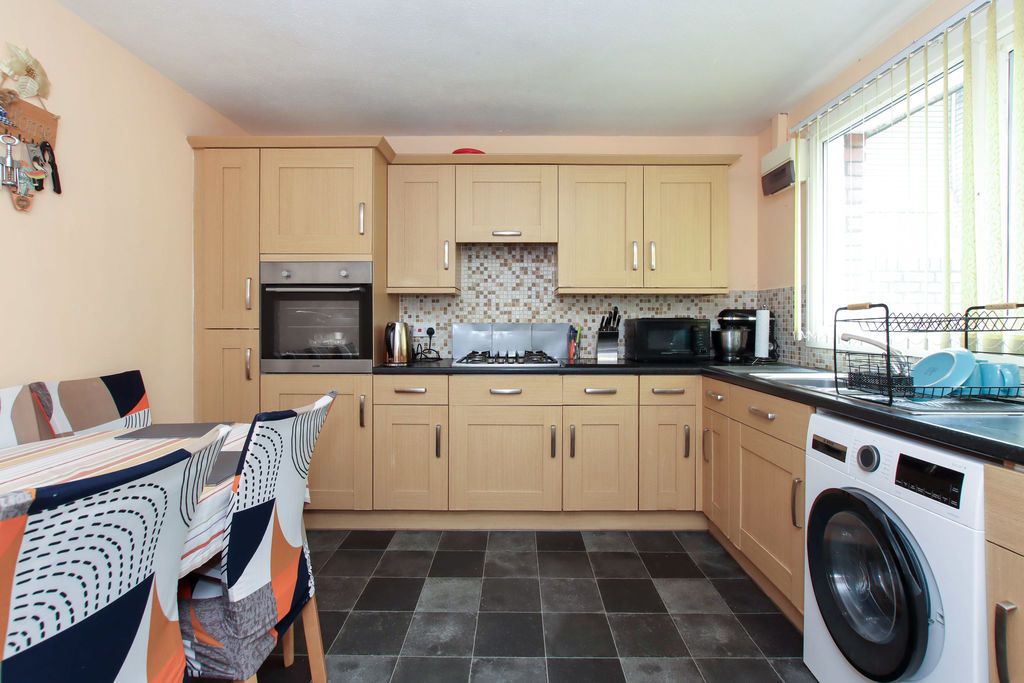 Property photo 2 of 13 Photo 6