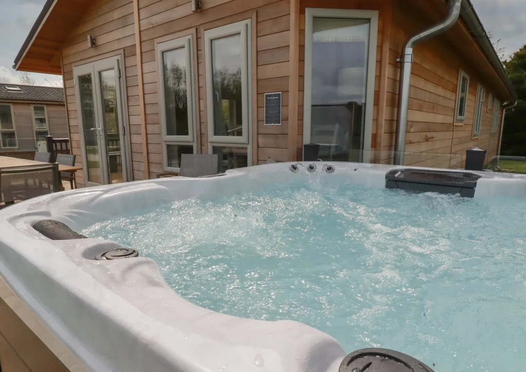 Property photo 3 of 25